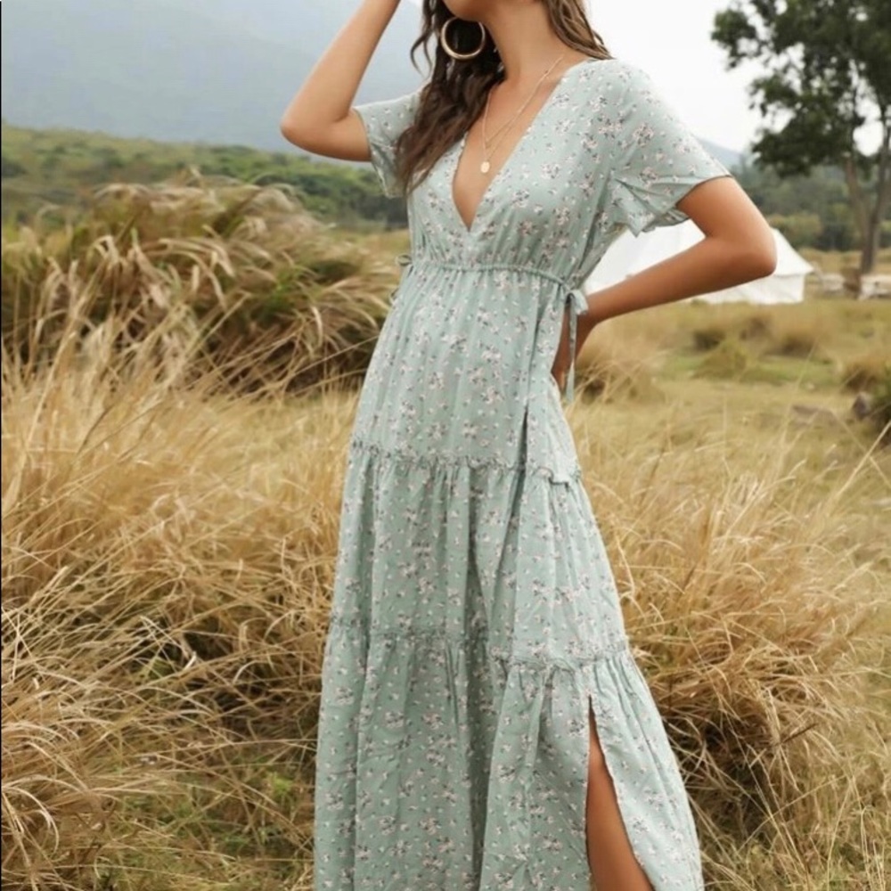XL Floral Split Light Green Long Dress NWOT